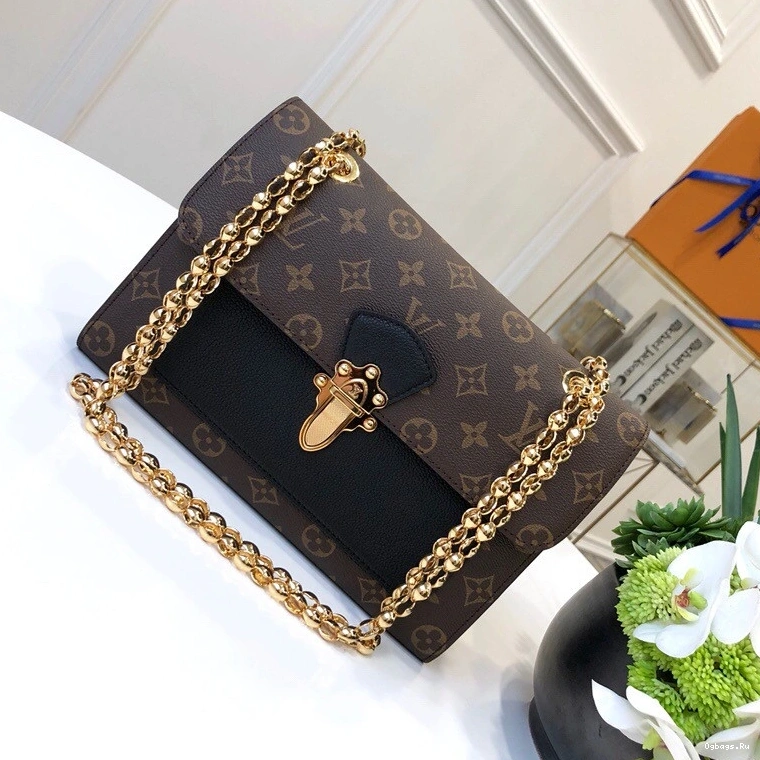 Vuitton VICTOIRE Louis 0417